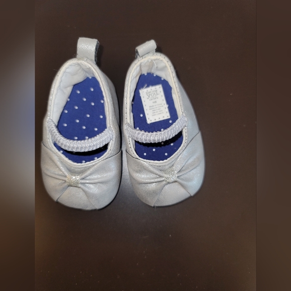 Cater's Newborn shoes - Picture 4 of 5